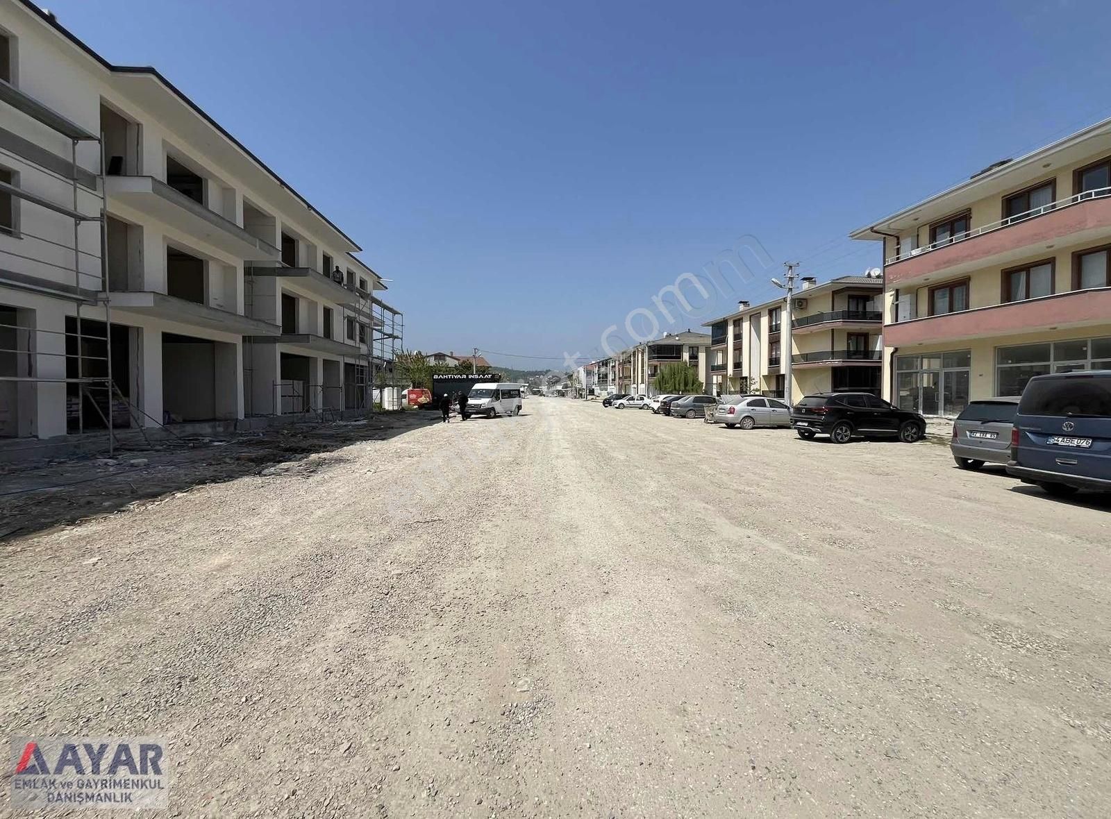 Ayar Emlaktan Fatih Mah Yeni Cad Üzerinde 195m2 Dükkan