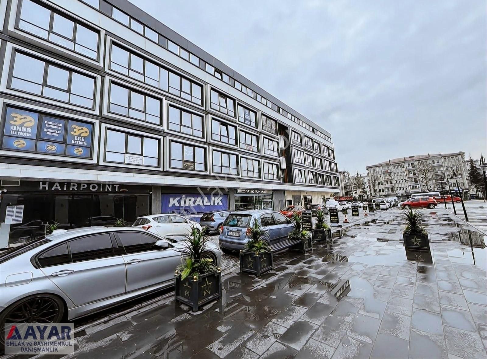 Ayar Emlaktan Hıllorıa İş Ve Yaşam Merkezinde Kiralık Ofis