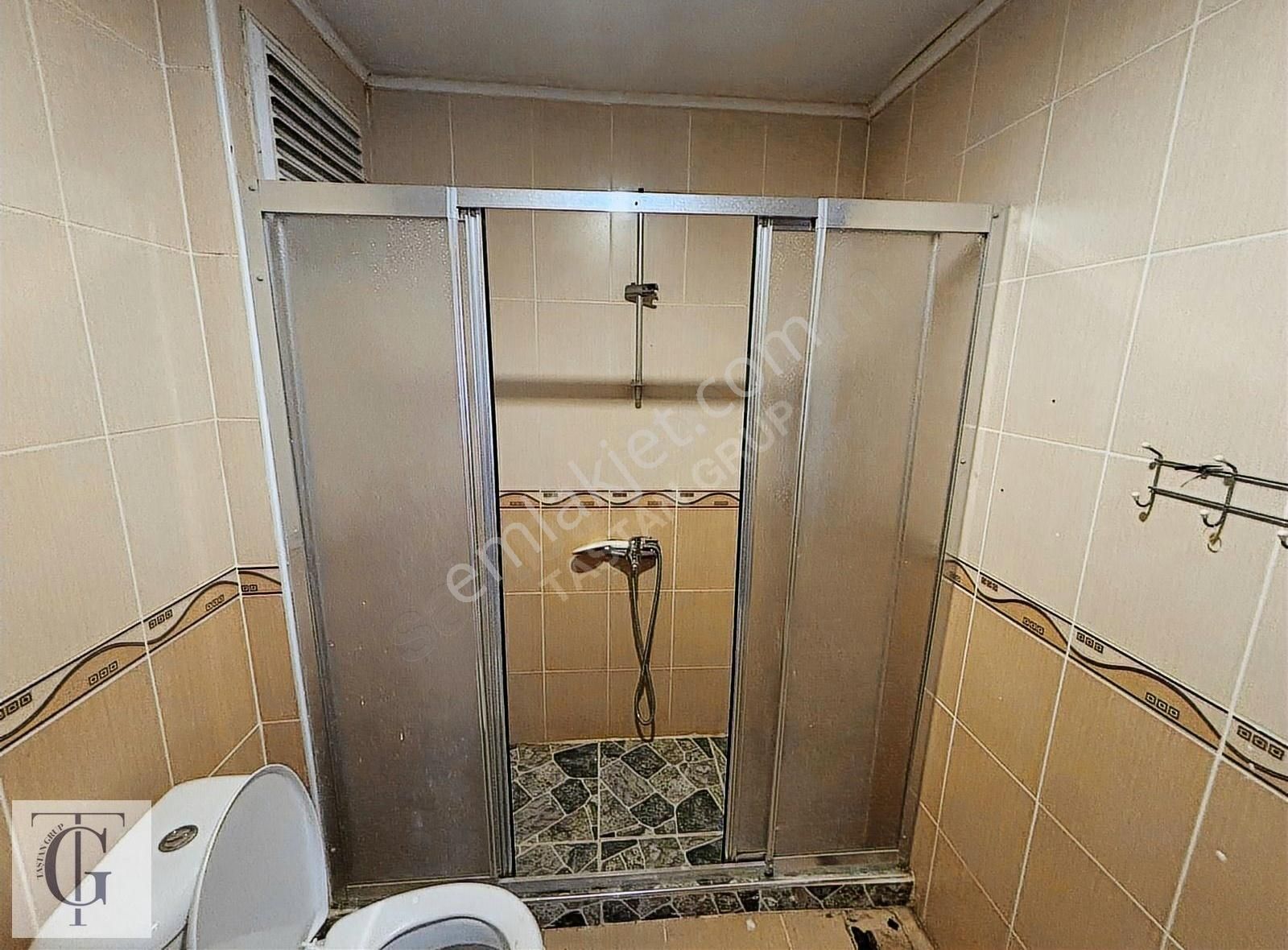 Hadımköy Tuğra Kent Sitesinde Satılık 145 M2 Lüks Daire