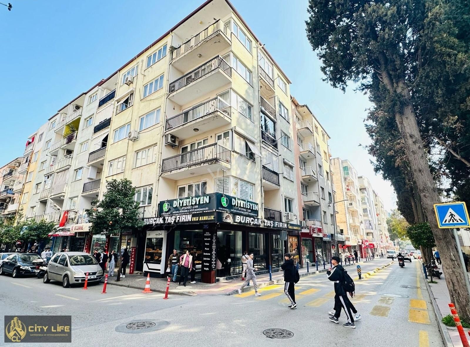 ▇ City Life'dan ▇ Aydın Cumhuriyet Mh. Kiralık 2+1 Ara Kat Daire