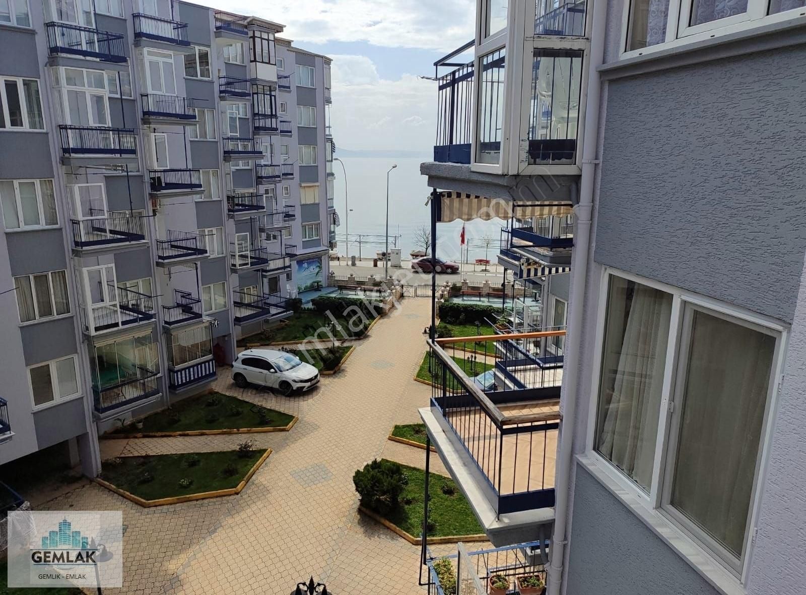 Gemlak Tan Kumlada Deniz Manzaralı 1+1 Denzie Sıfır Sitede Daire