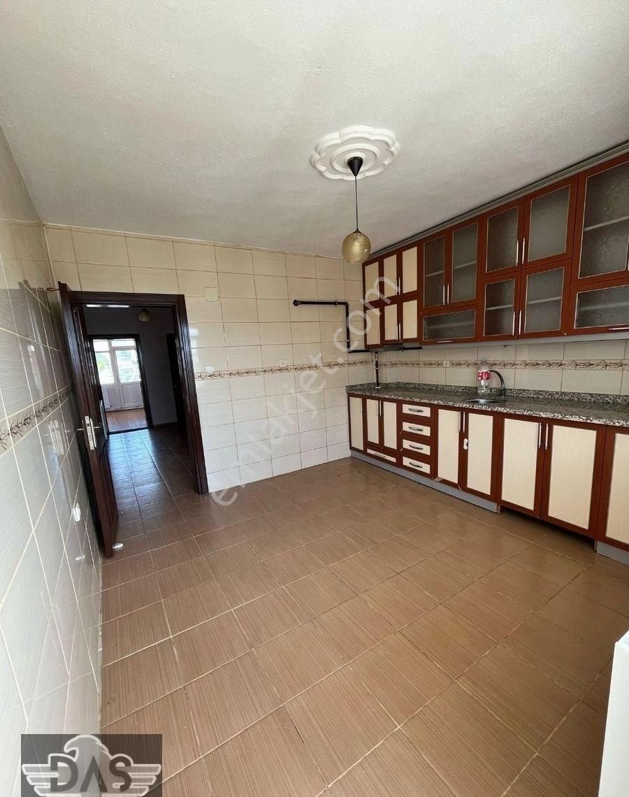 Antalya Serik Cumhuriyet Mahallesi 2+1 Doğalgazlı Daire