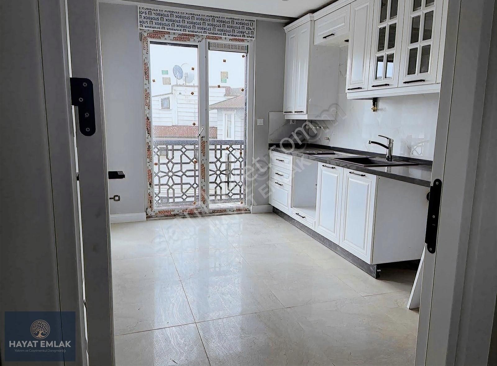 Tuzla Cami Mah. Sahile Yakın 3+1 Satılık Daire