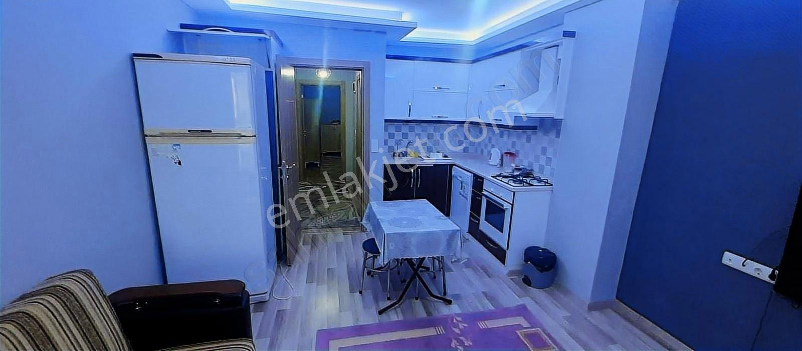 Full Eşyalı Satılık 1+1 Daire Ara Kat