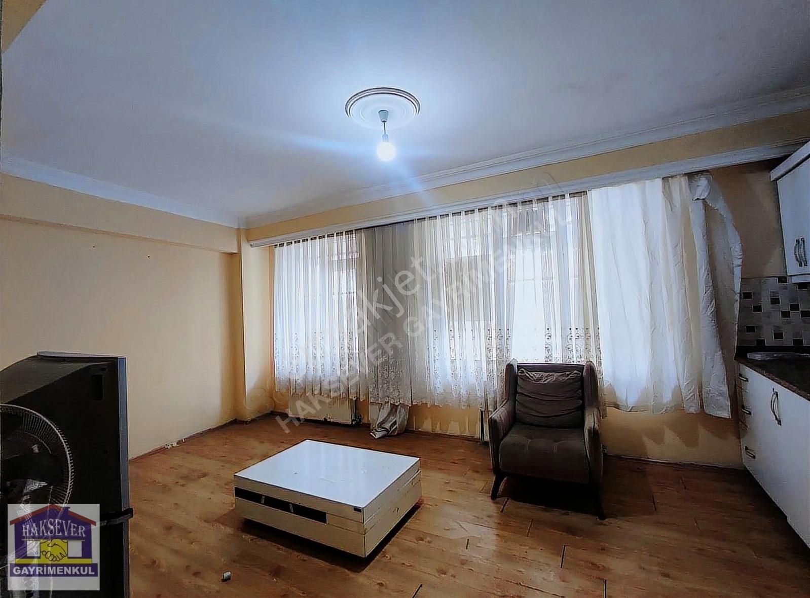Haksever'den Kiralık 2+1 Balkonlu Yüksek Giriş Daire