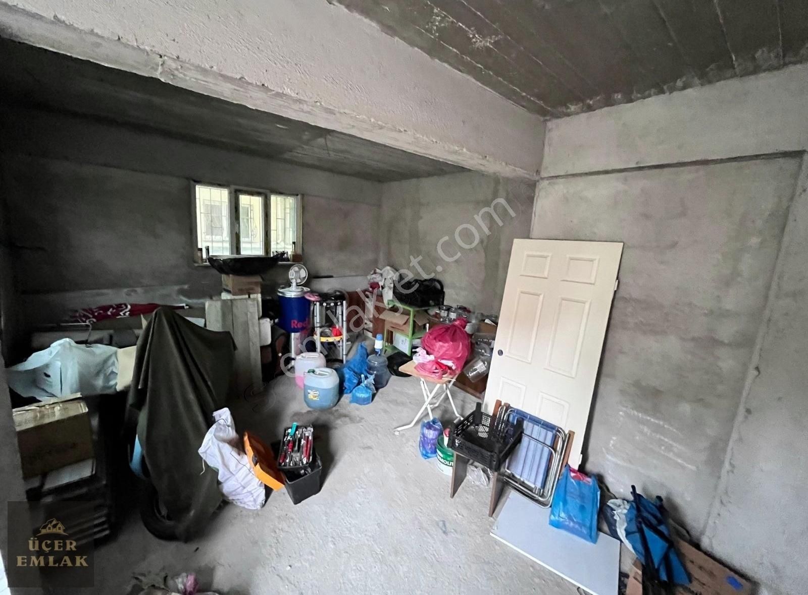 Üçer Emlak'tan Selimiye Cami Yakını 2+1 Daire+depo Satılık