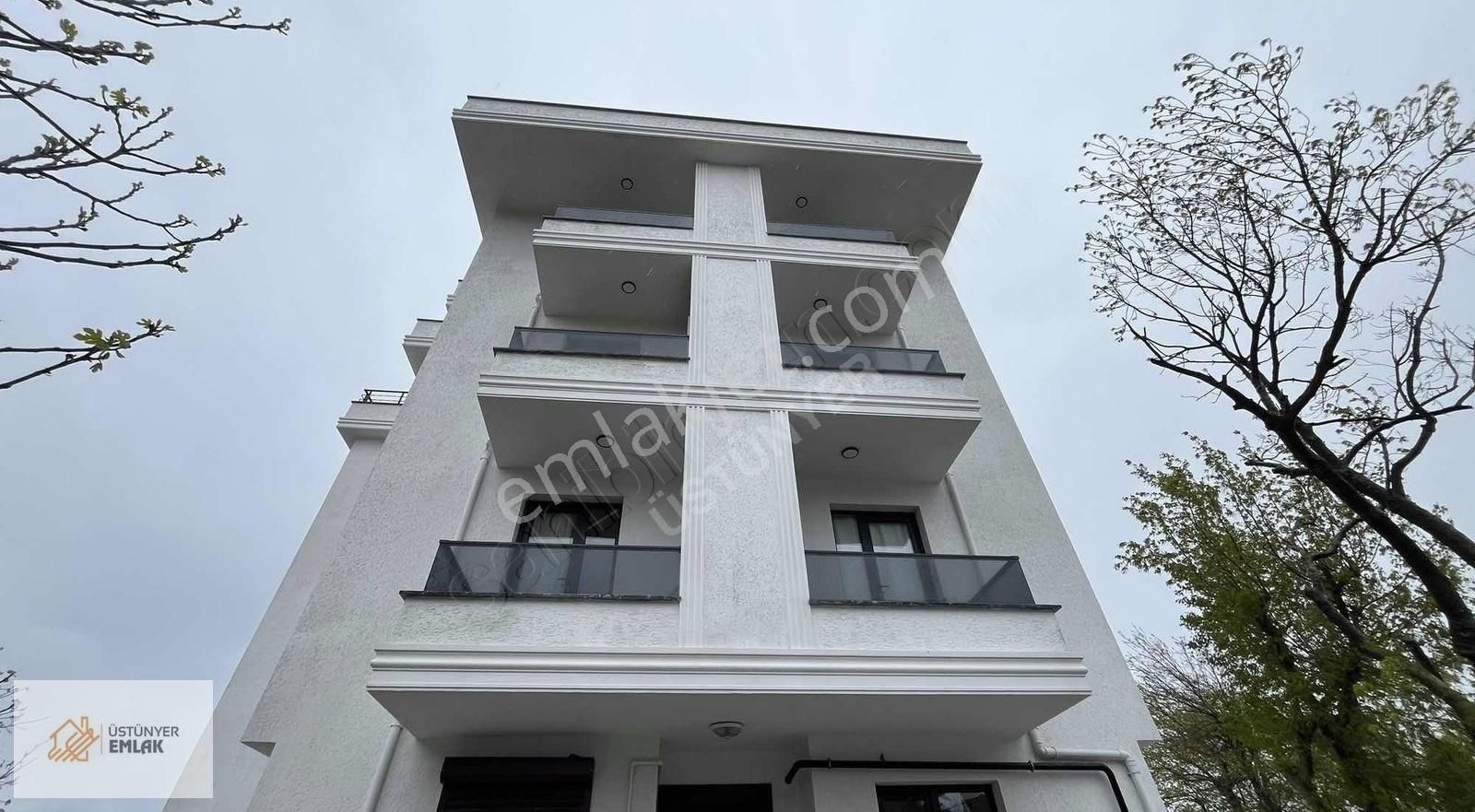 Büyükçekmece Celaliye Merkezde Satılık 2+1 Sıfır Daire