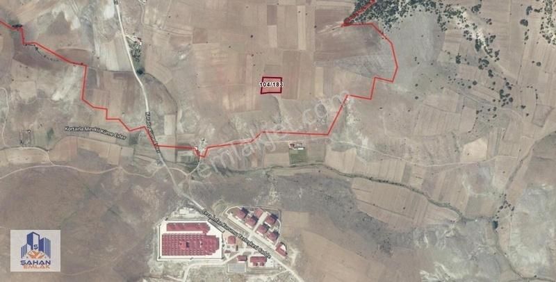 Şahan'dan Karaözde Ceza Evinin Yakınında İmara Yakın Tarlalar
