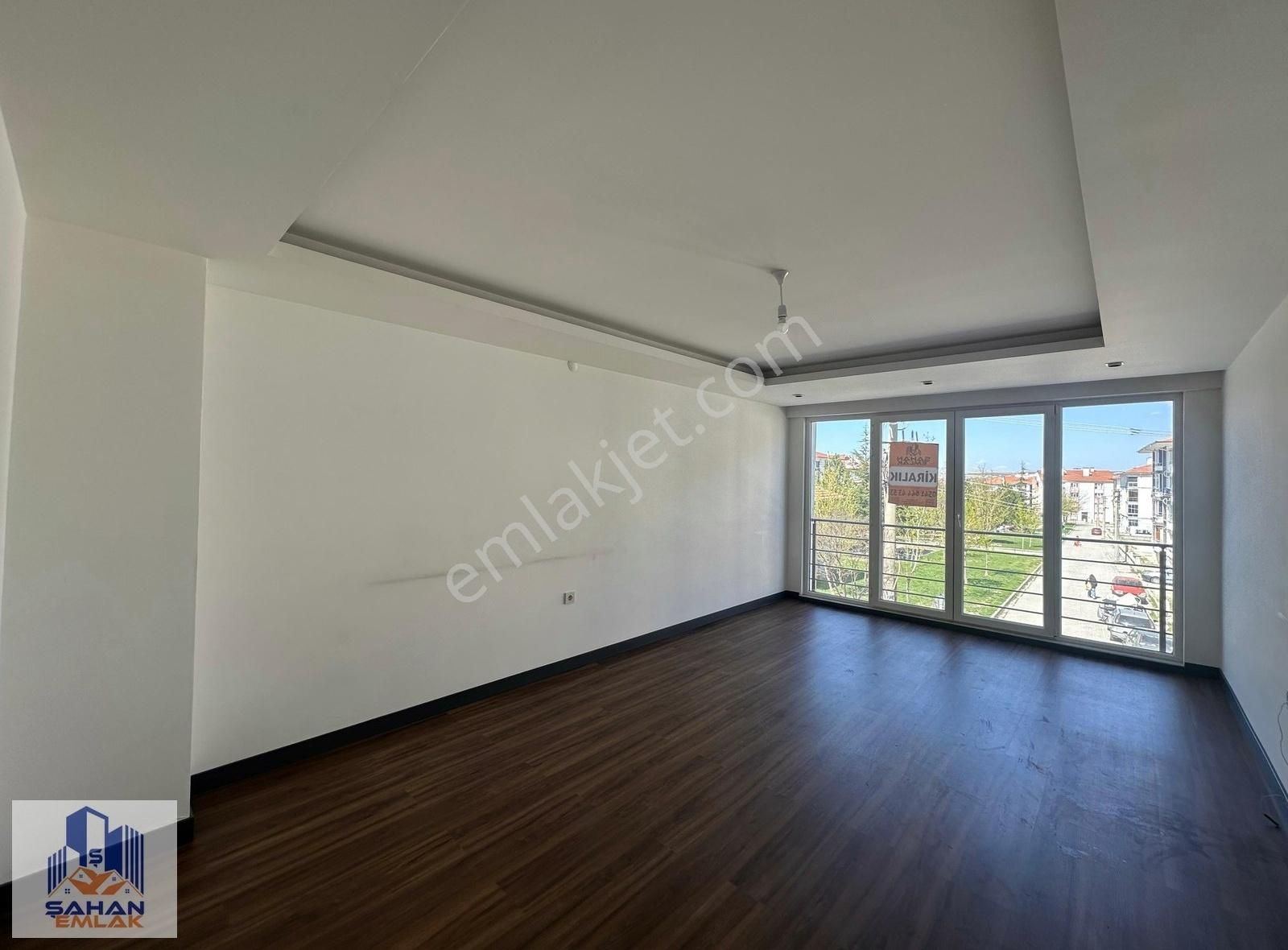 Şahan'dan Sporkent'te Kiralık 3+1 Arakat Daire