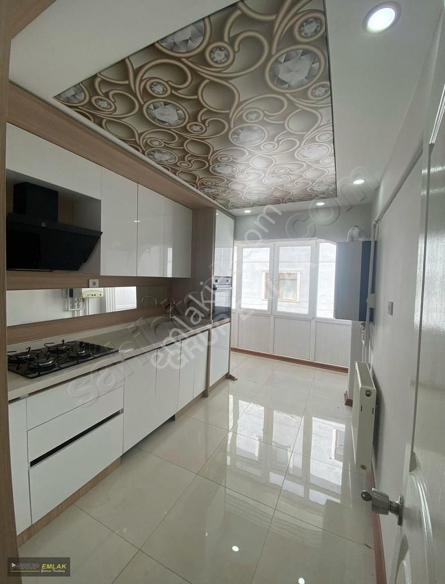 Grup Emlak'tan 3+1 Full+full Yapılı Bağımsız Caddeye Yakın Daire