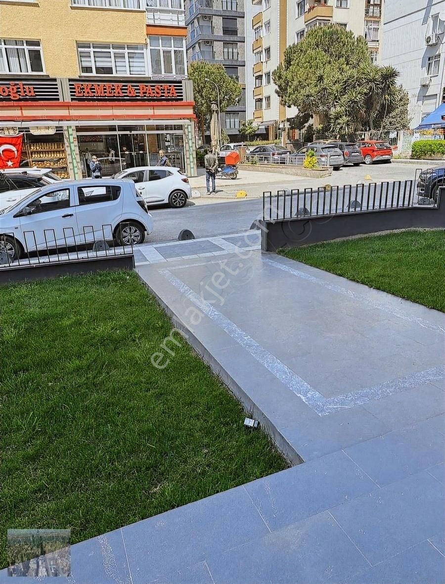 Fırsat Kazasker'de Sıfır Binada Ana Cadde Üzeri Dükkan