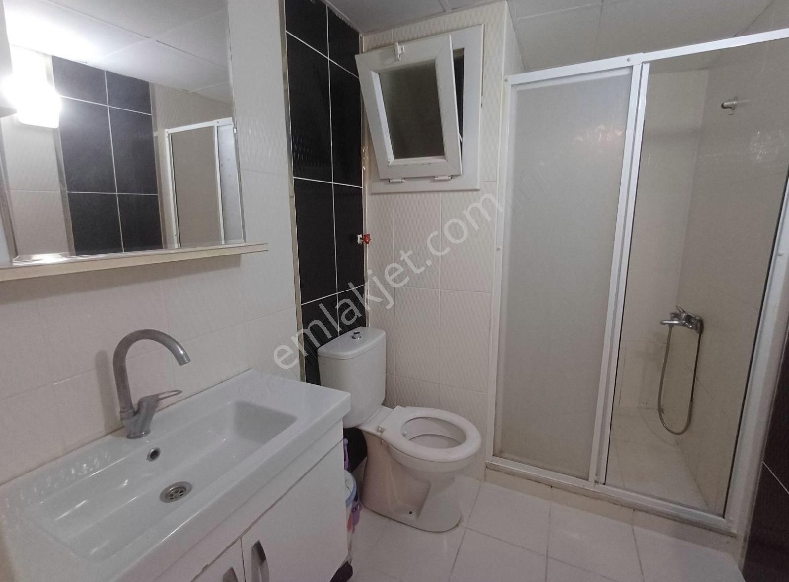 Real Center// Ünv.yürüme Mesafesinde 1+1,satılık Daire