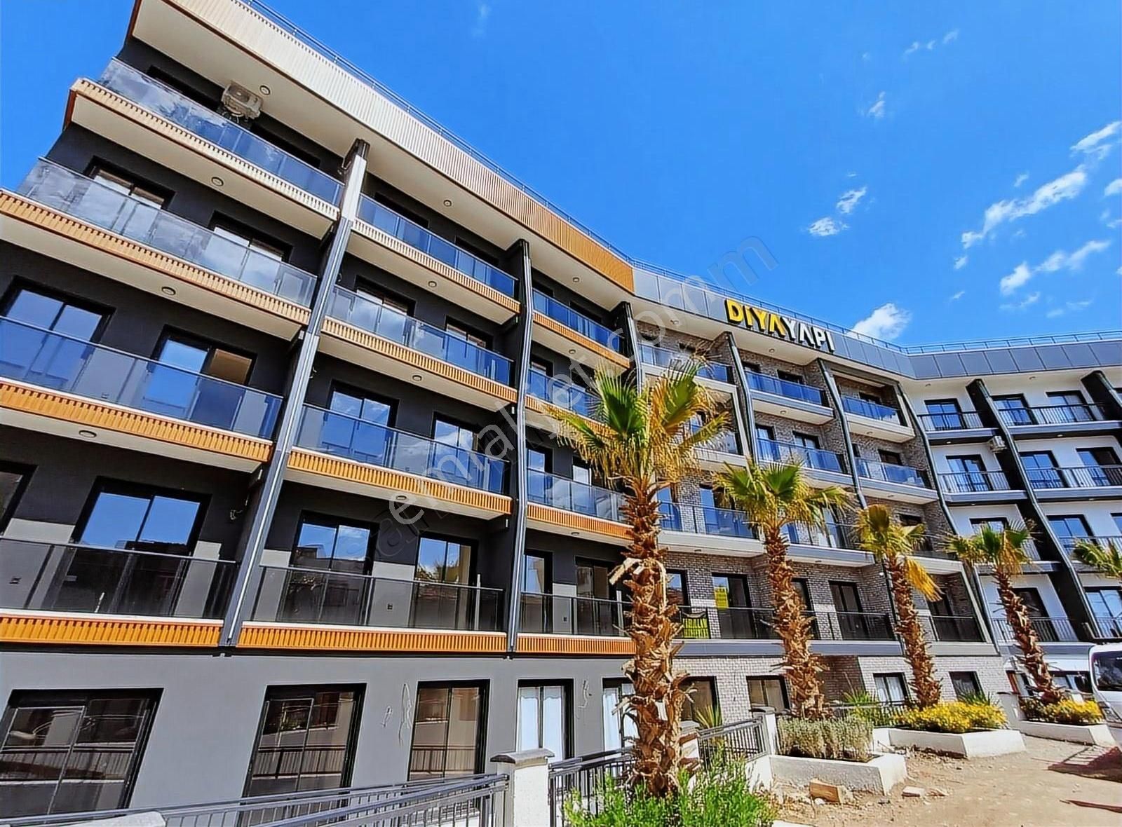 Real Center//diya Towers Rezidansda Sıfır Eşyalı Satılık 1+1