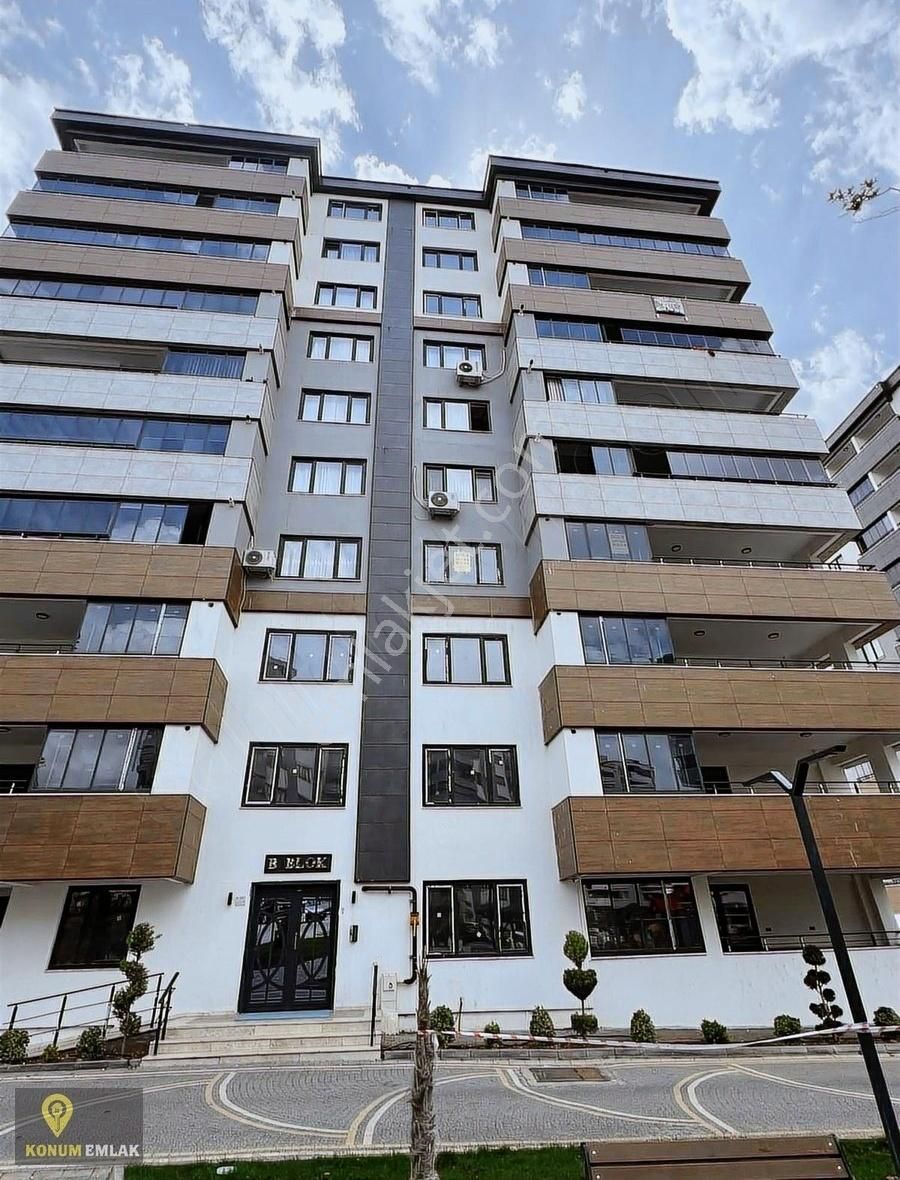 Konumdan Nezih Gentaş Sitesinde 3,5+1 Sıfır Satılık Daire