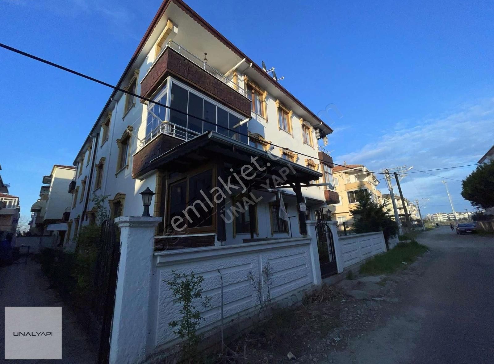 Muhteşem Konum, Verandalı, Müstakil Bahçe Ve Girişli 2+1 Daire