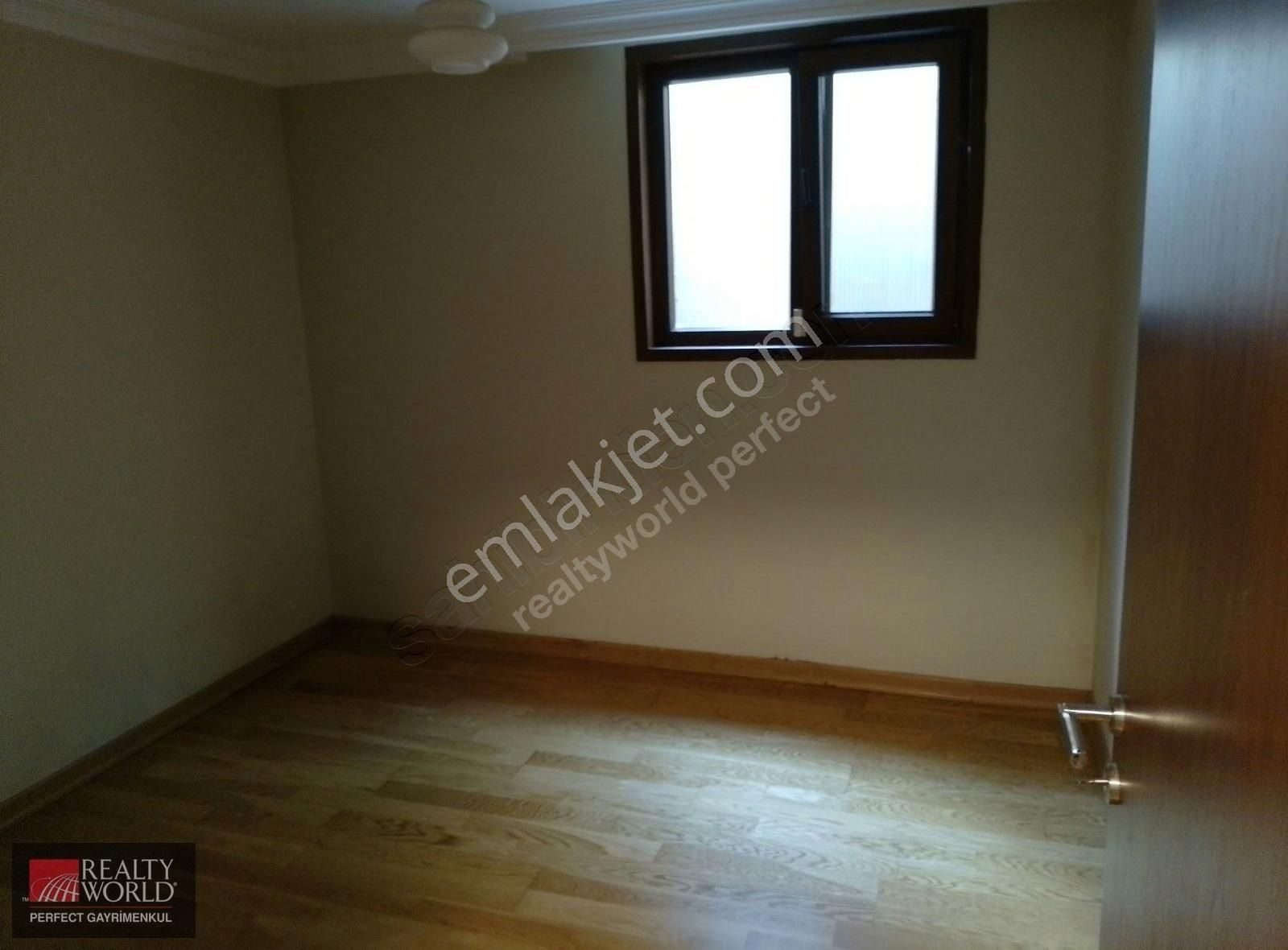 *realty World*zekeriyaköy Site İçinde Özel Havuzlu 5+1 Villa - Görsel 19