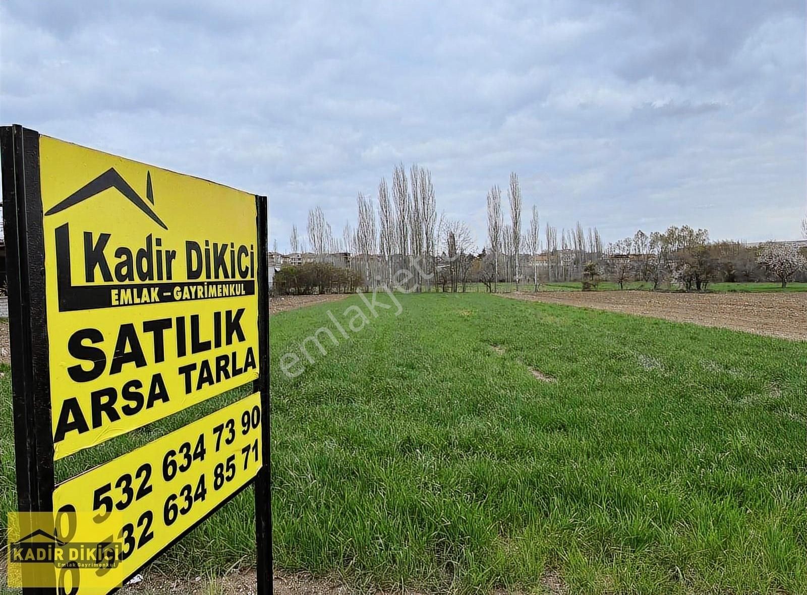 Kadir Dikici'den Beyşehir Yolu Üzeri Yol Kenarı Satılık Tarla