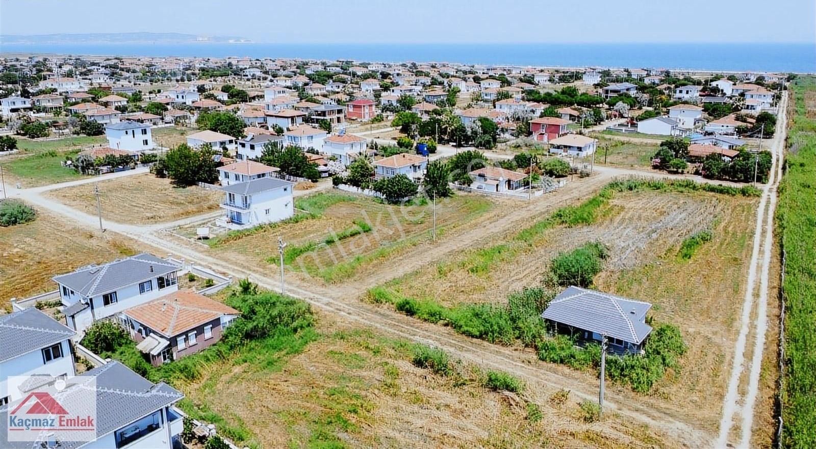 Biga Çeşmealtı Denizatı Sitesi'nde Satılık Villa İmarlı Arsa !