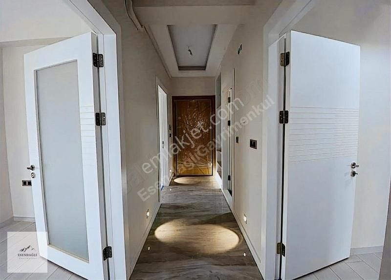 Esendağlı'dan Gazi Mah.ebeveyn Banyolu Lüks 2+1 Satılık Daire
