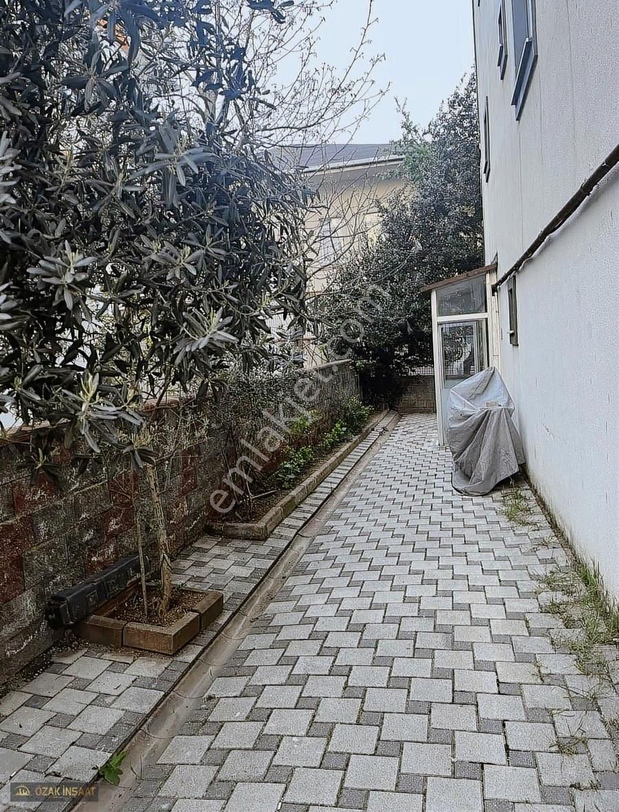 Sancaktepe Mevlânâ Mahallesi'nde Satılık 4 + 1 Daire
