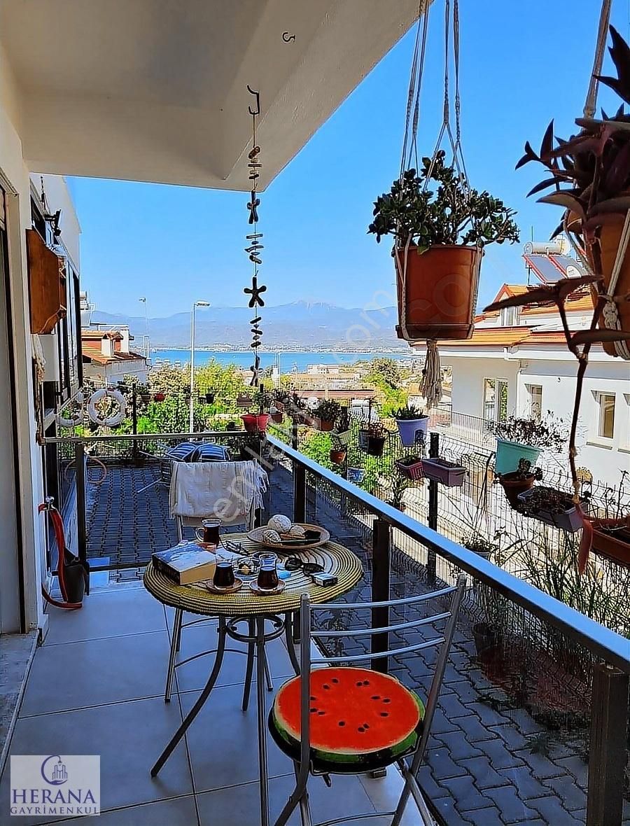 Fethiye Merkeze 2 Dk. Deniz Manzaralı Satılık 1+1 Bahçe Katı