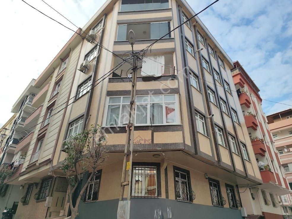 Yıldız Dan Bilal Habeş Camii Yakını Kredili Deprem Sonrası 3+1 Normal Kat Daire