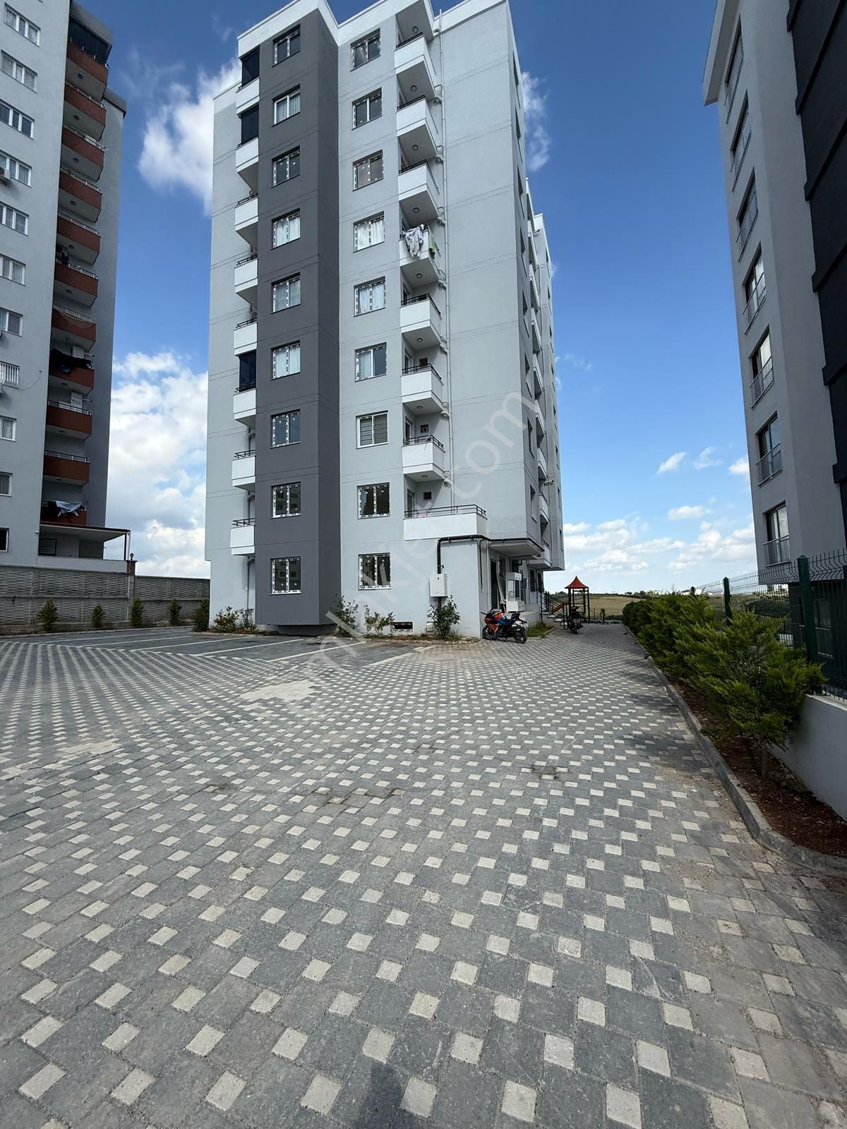 Kulepark~farkıyla~osmangazide~2+1~az Katlı~lüks~oturuma~hazır
