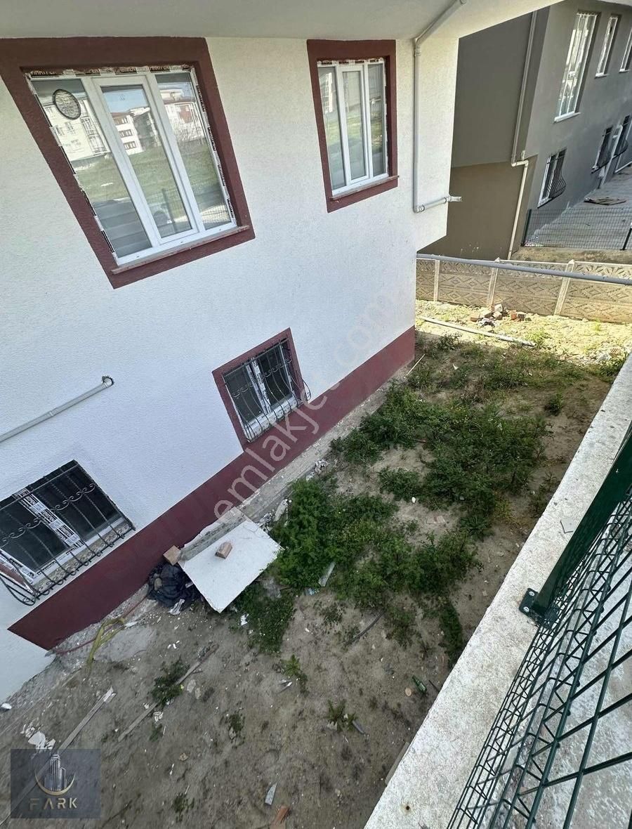 Kapaklı Atatürkte Kiralık 1+1 Bahçe Katı