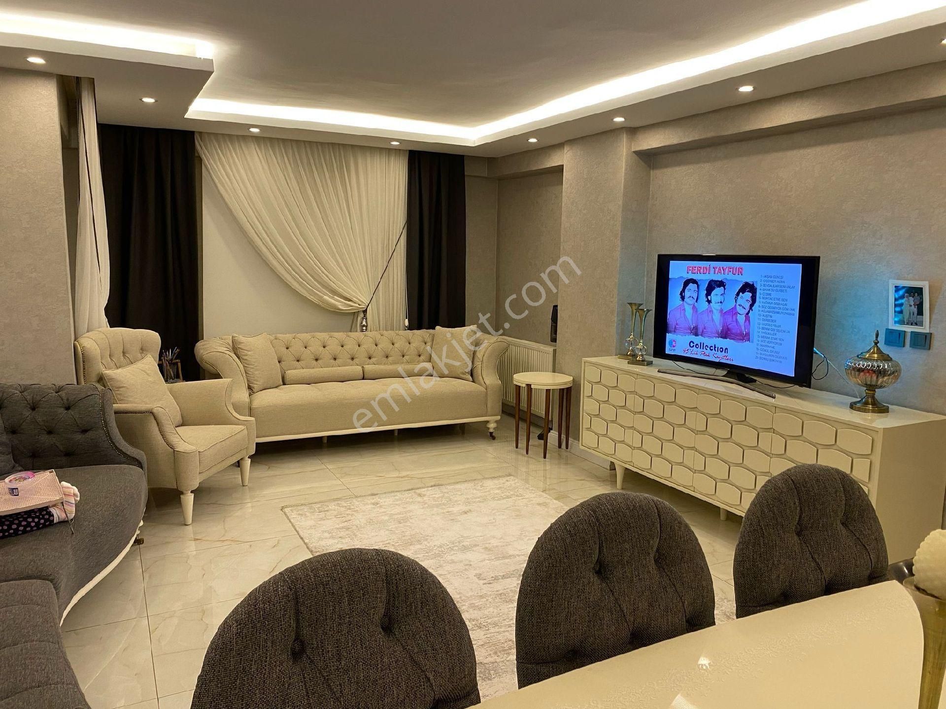Esnaf Emlak'tan/akşemsettin Caddesi Yanı/3+1 Satılık Lüxs Daire