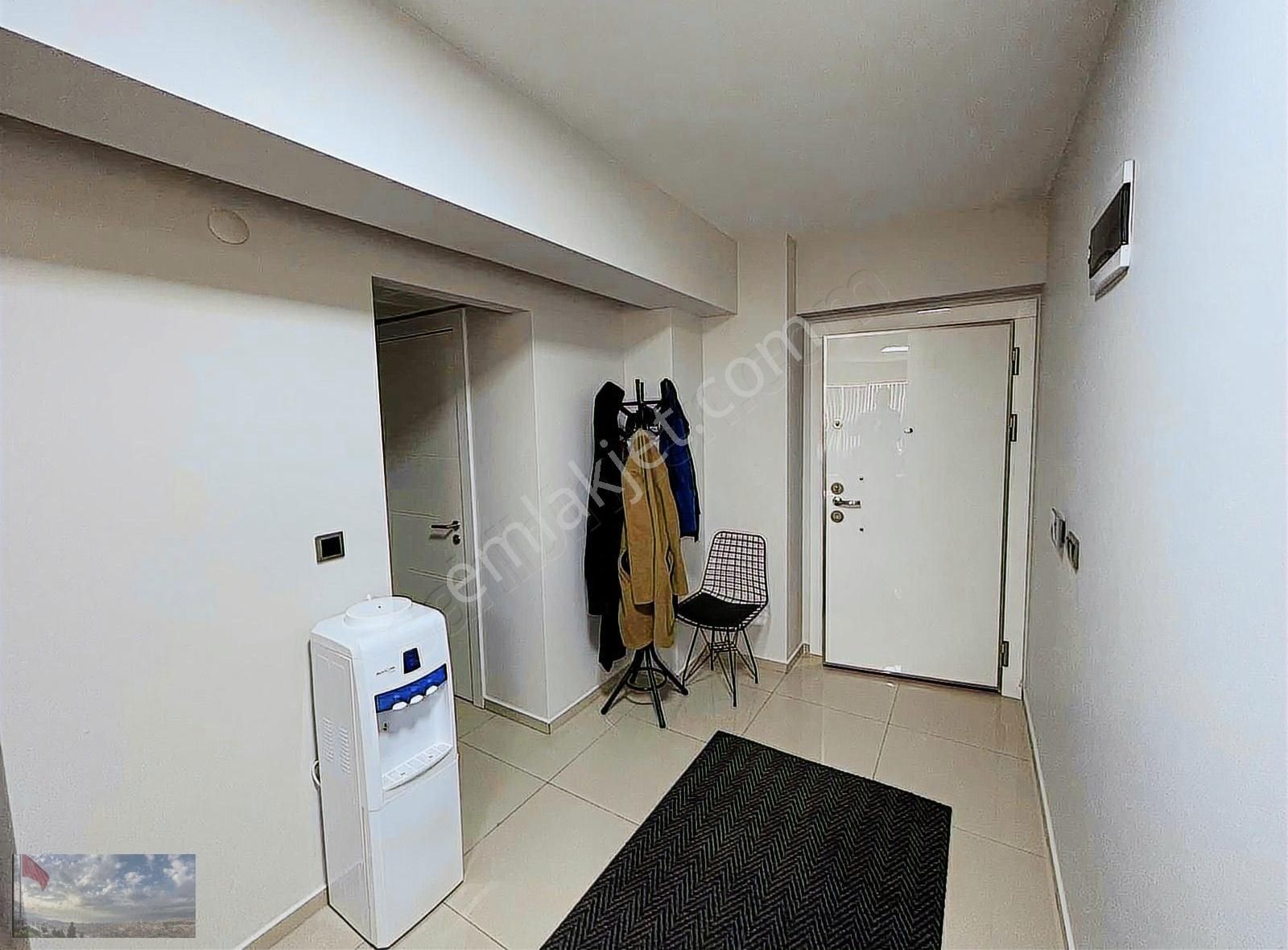 Bayraklı Adliye Muhitinde Satılık Ofis Tipi Daire - Görsel 4