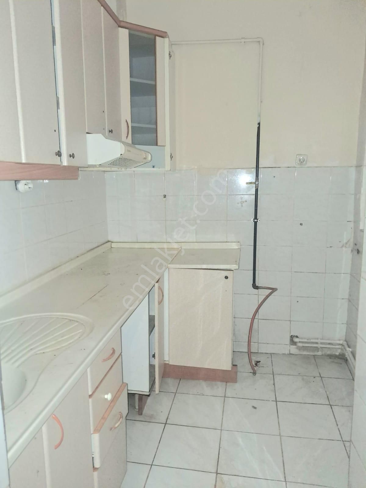 Beştepe De Hastane Yani Giriş 2+1 Boş Satılık Daire