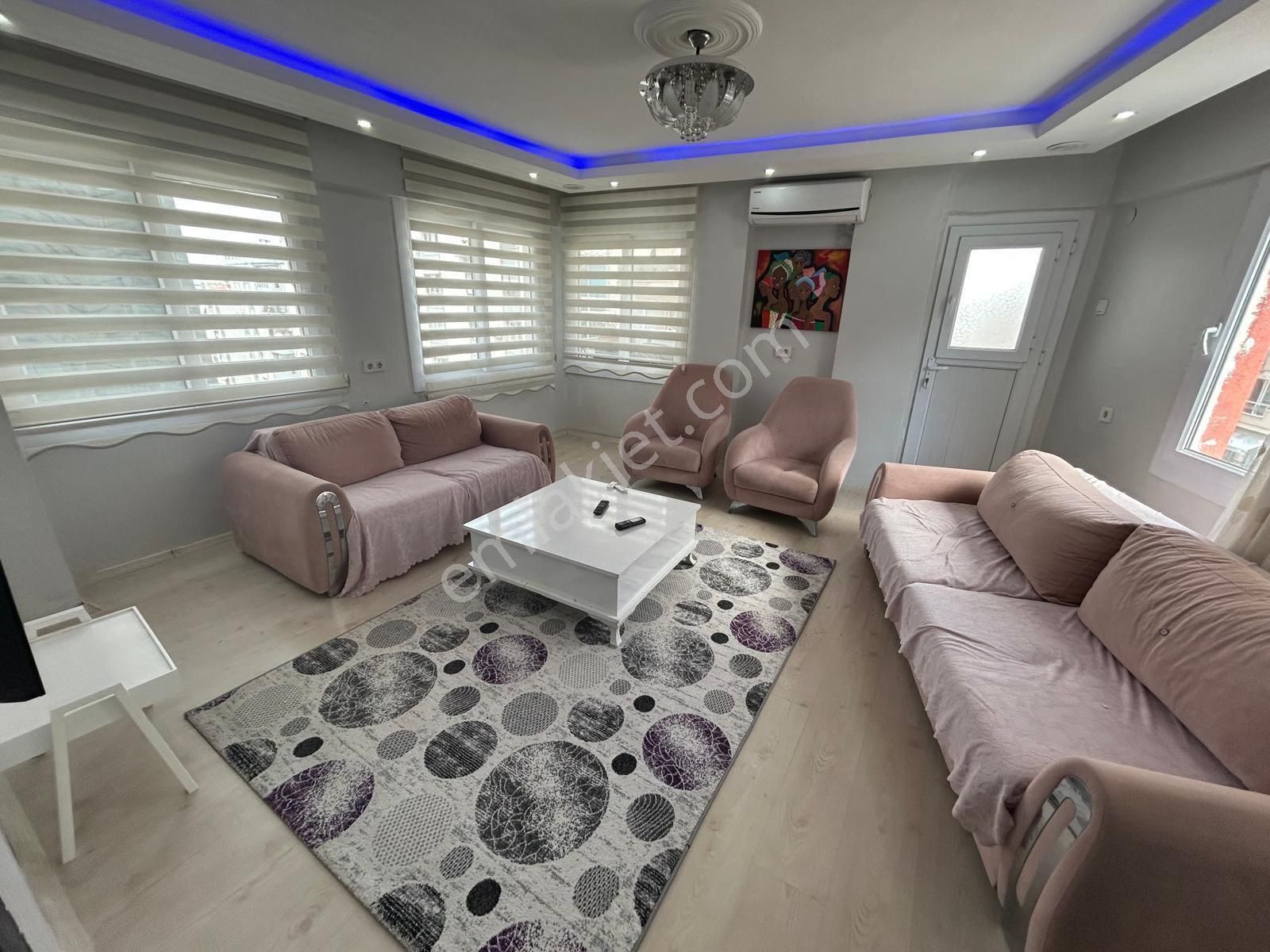 Saimçıkrıkçı Cadde Üzerinde 3+1 120m2 Köşe Daire Full Bakımlı Arakat Ferah Daire