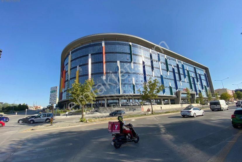 Tutkum Gayrimenkul Ali’den Otokent Avm’de Kiralık Dükkan