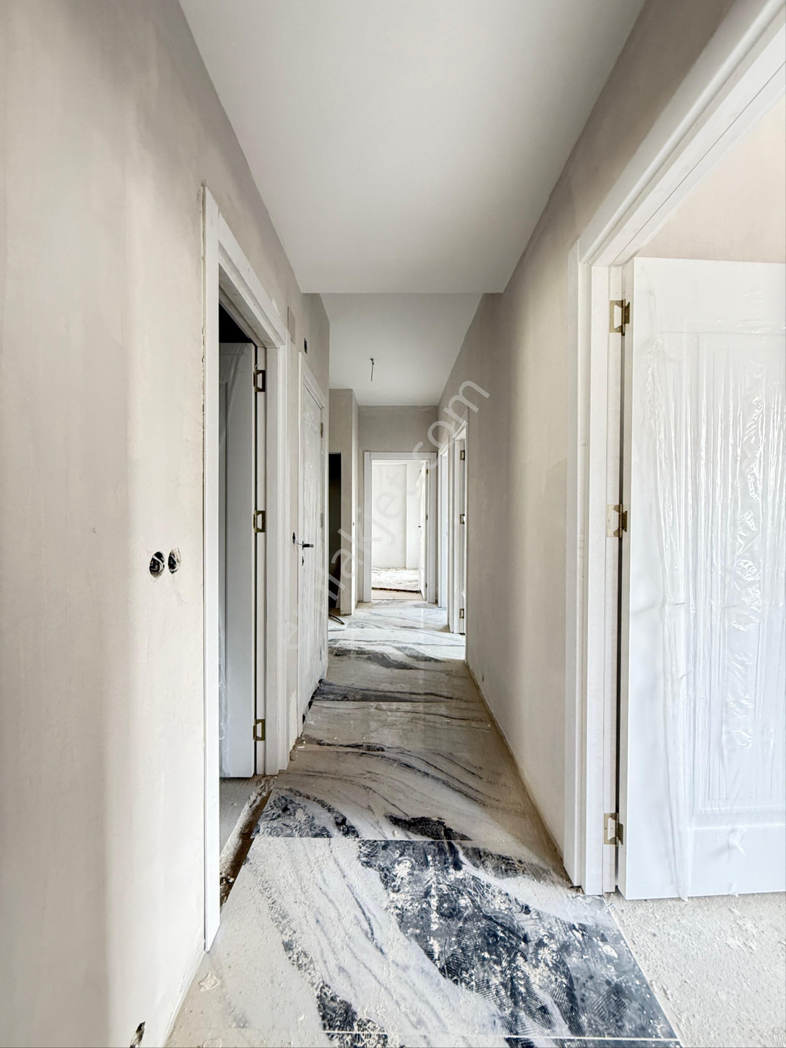 Huzurevleri Mahallesinde Sıfır 3+1 Kapalı Mutfak Çift Banyo Giyinme Odalı Direk Hasarsız !! - Görsel 6