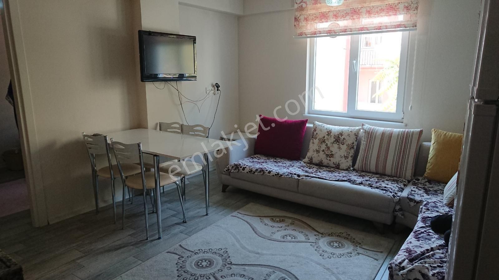 Hacı Yusuf Mah. Eşyalı Kiracılı 1+1 Satılık Daire