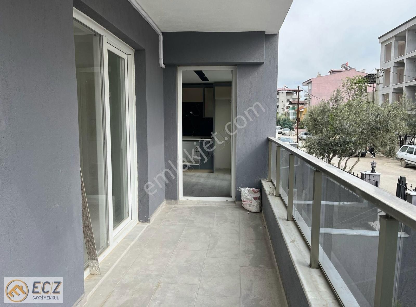 Ecz Gayrimenkul Den Kıralık 2+1 Doğal Gazlı Daire İstasyon Mh