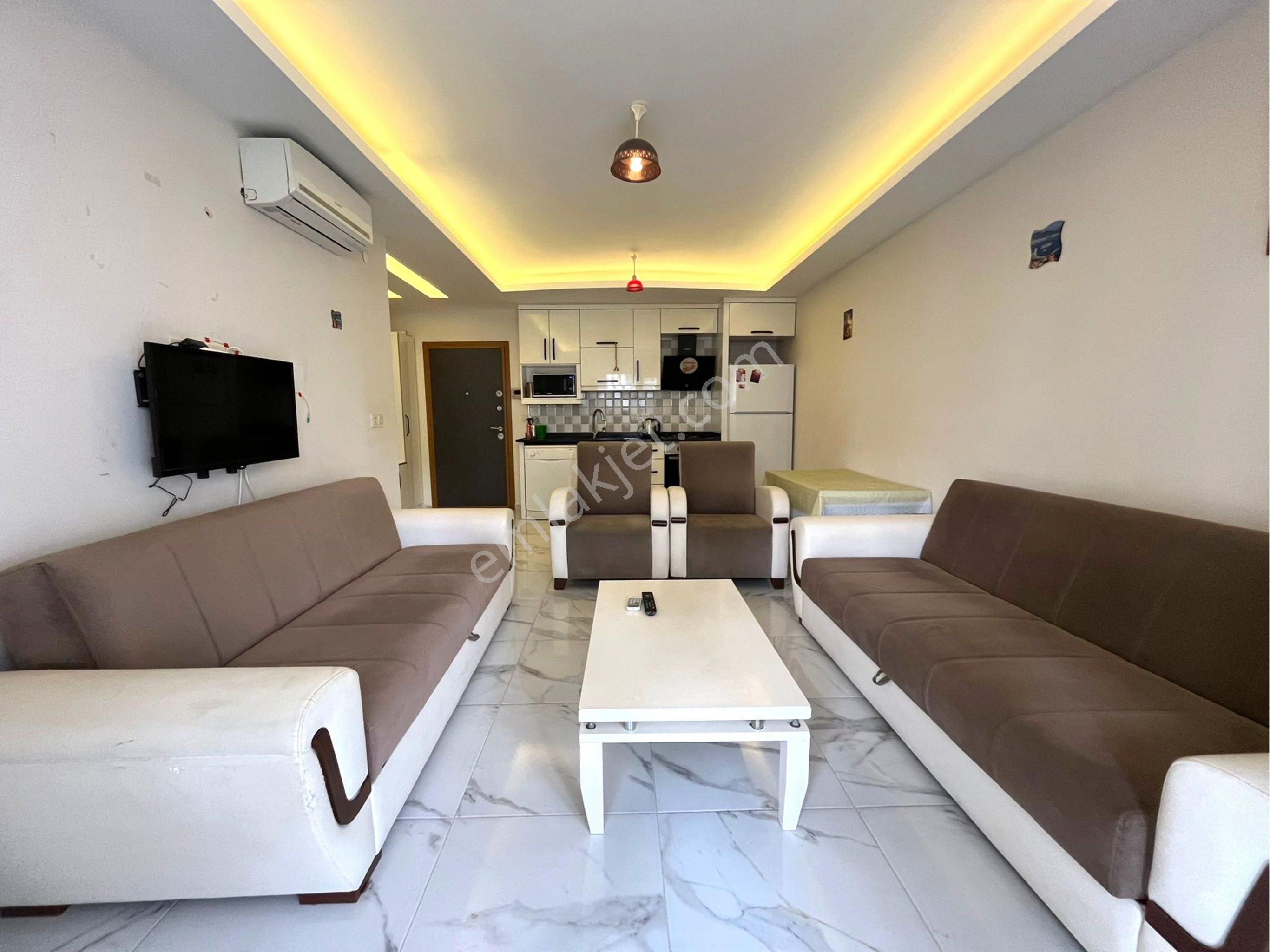 Mahmutlar Mahallesi 1+1 Eşyalı Aktiviteli Satılık Ev