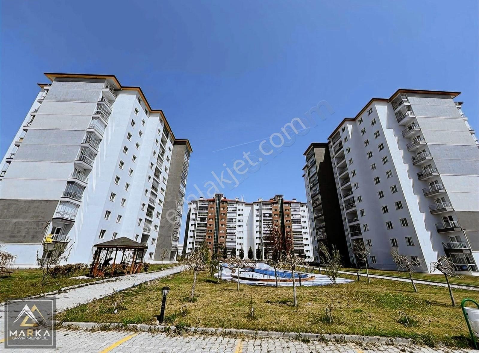 Marka'dan Modern Evler 2.etapta Arakat 3+1 Lüx Kiralık Daire