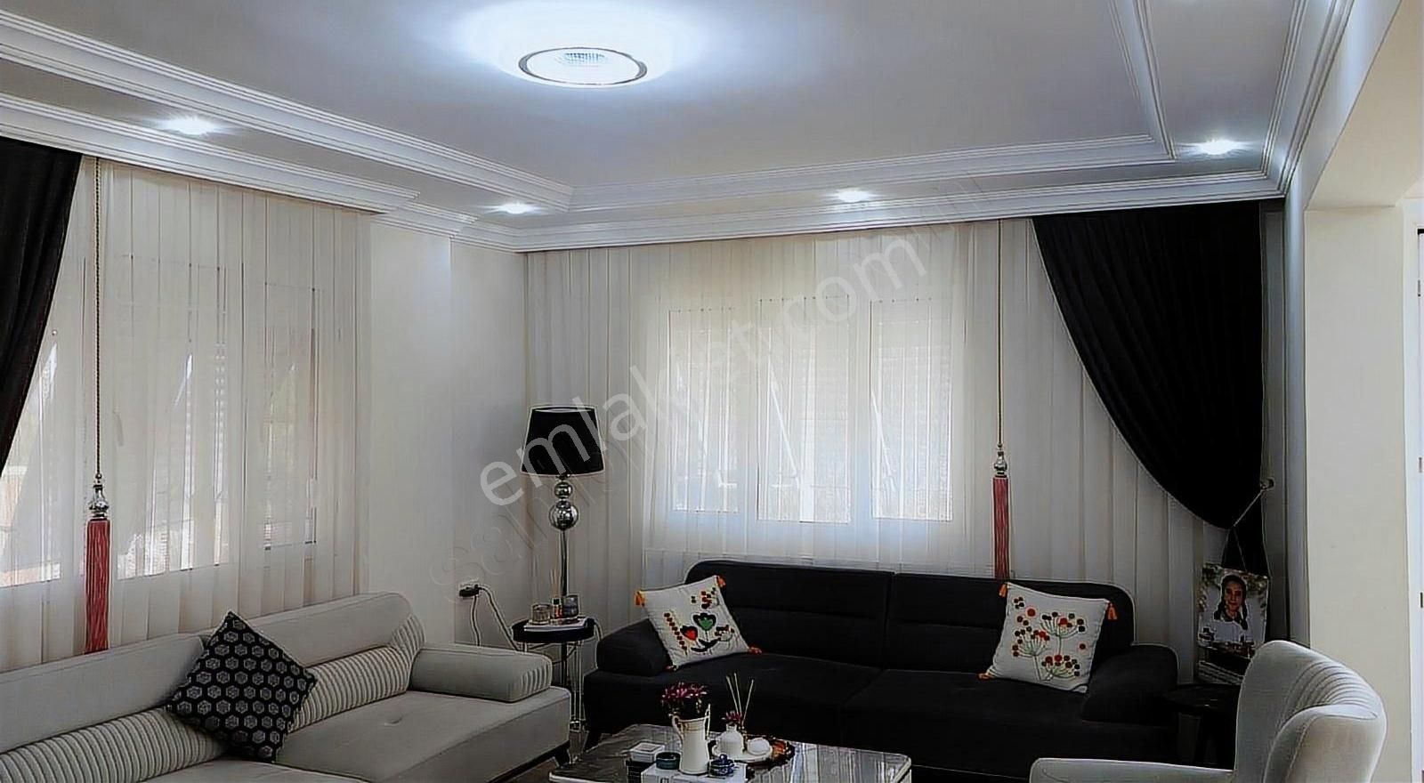 Ersoy Emlak'tan Satılık Ara Kat Özel Tasarım Daire