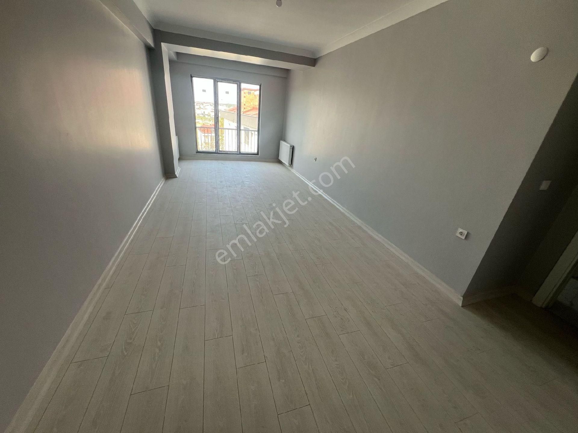110 Metre Geniş Lüks 2+1 Arakat Daire