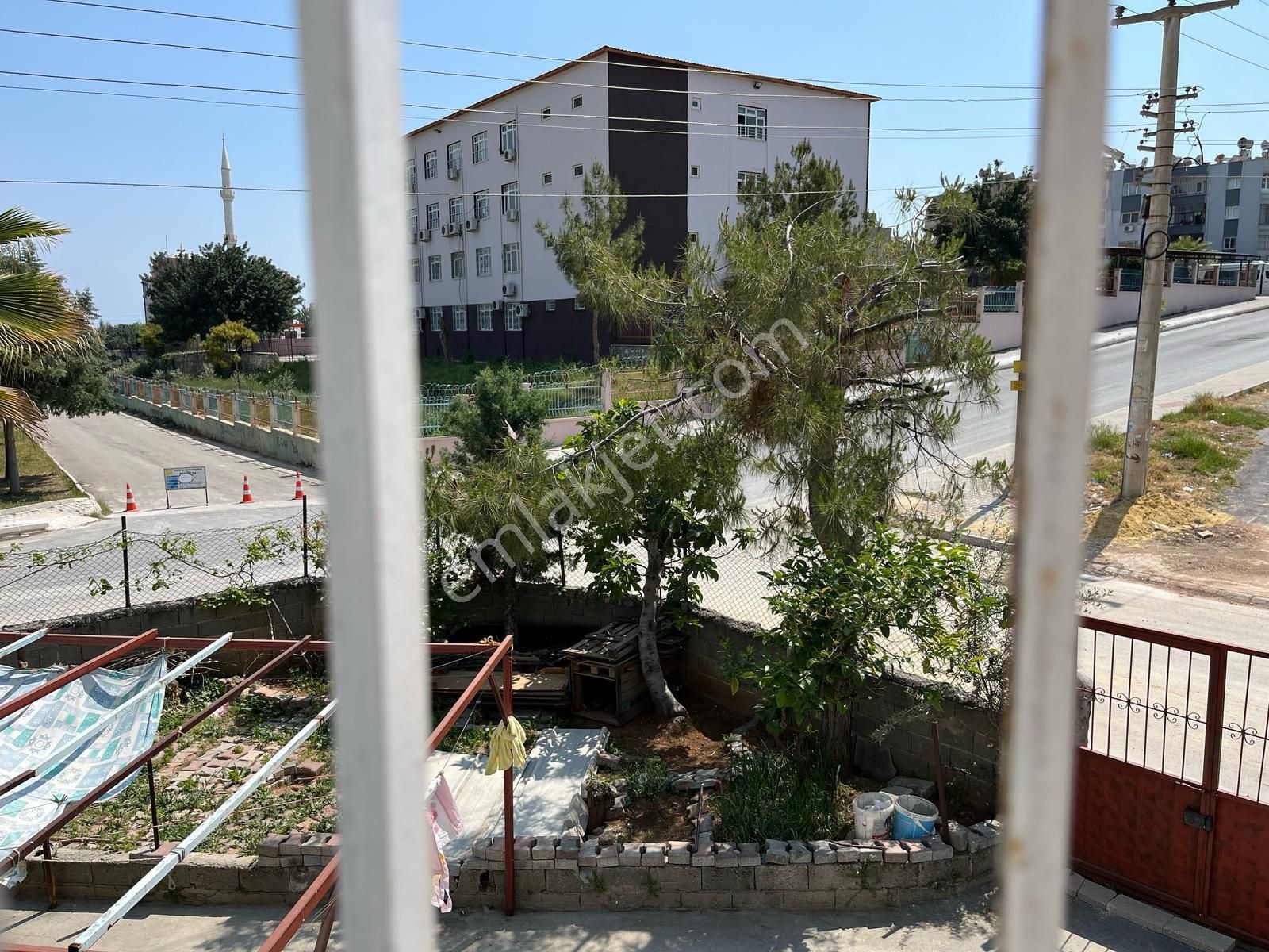Derya Emlak'tan Halkkent Mahallesi Acil Satılık Daire