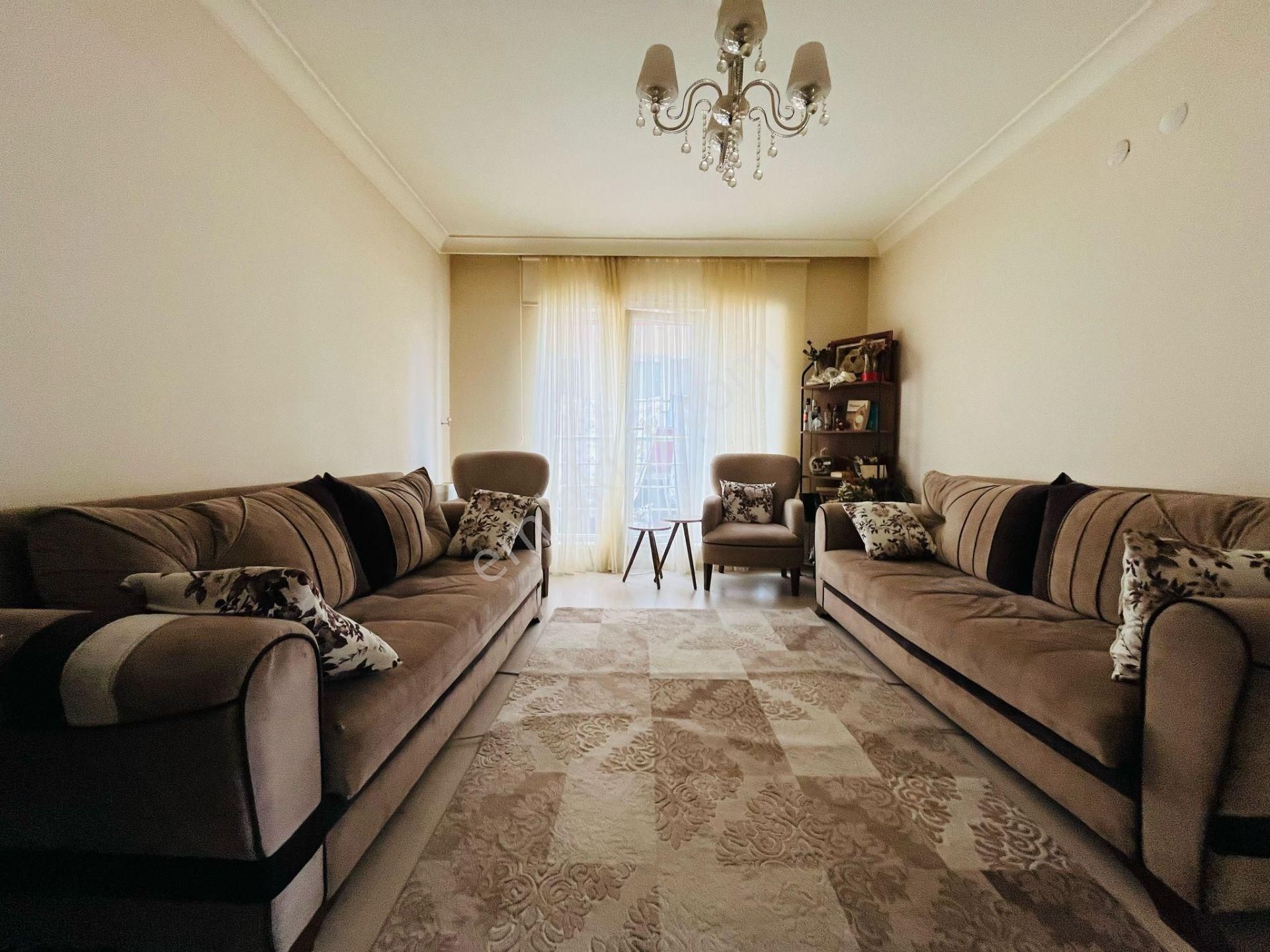 Akşemsettin'de Doğukent Cad. Yakını Asansörlü Katta 3+1 Satılık Daire !!!