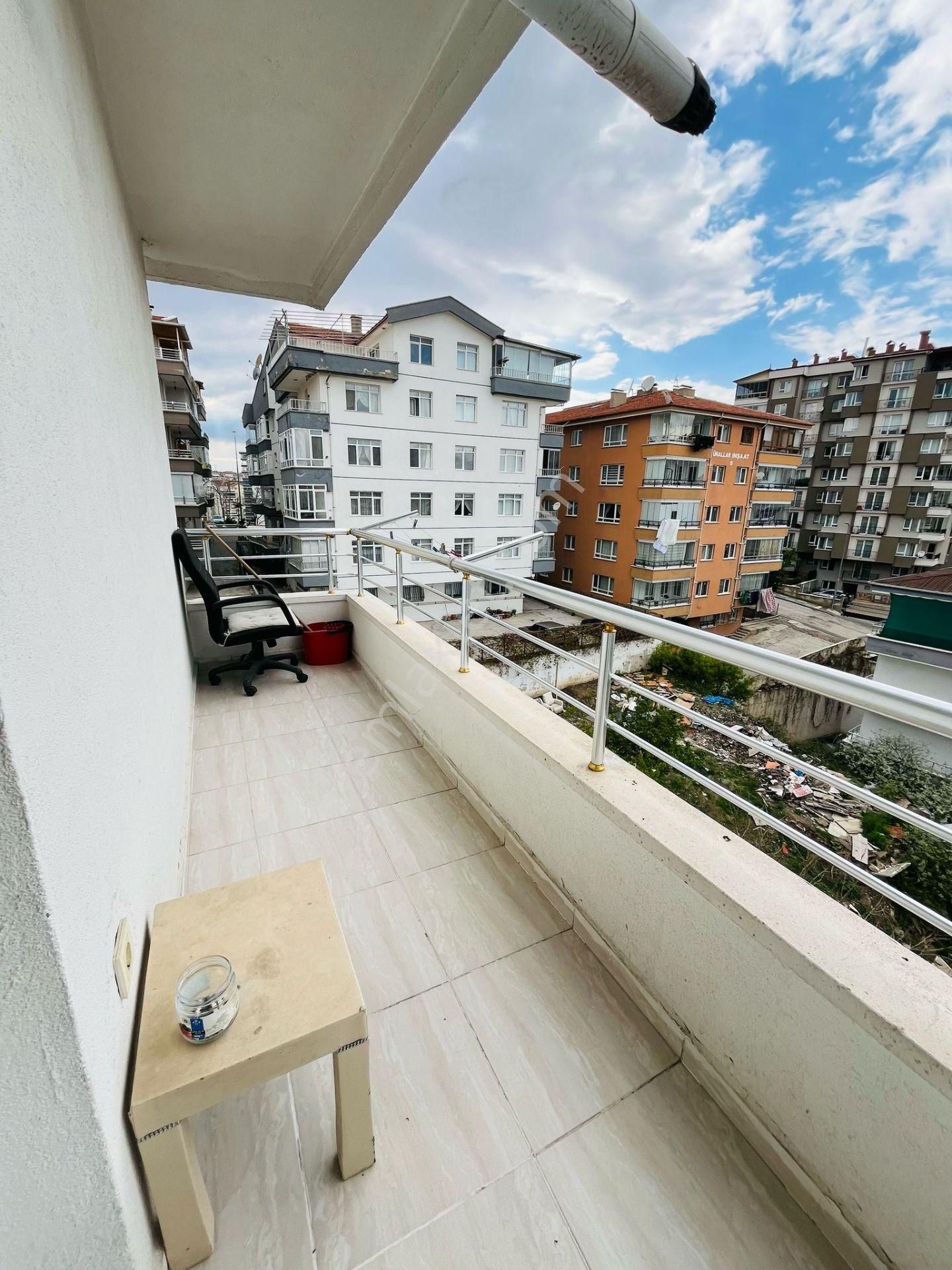 Akşemsettin'de Doğukent Cad. Yakını Asansörlü Katta 3+1 Satılık Daire !!! - Görsel 21