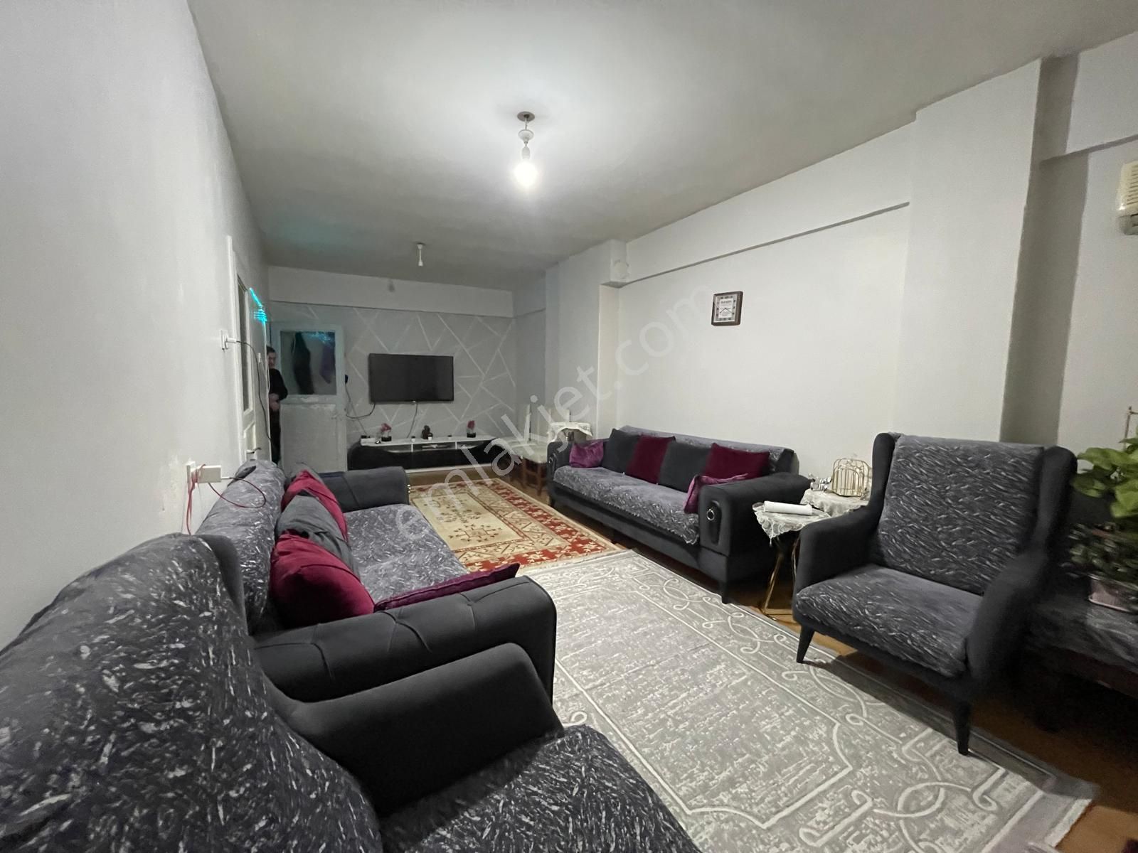 Tutar Emlak Dan Çobançeşme Mah Kredili 2+1 82 M2 Acil Satılık Arakat Daire