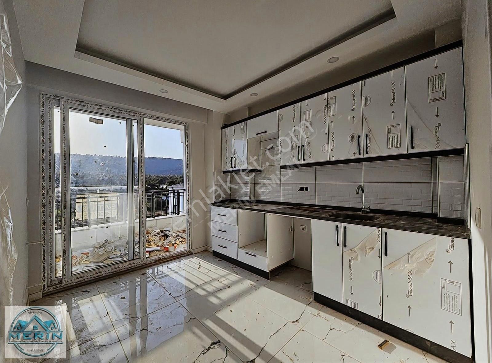 Aydoğmuşta Sıfır Arakat Asansörlü Lüx Daire