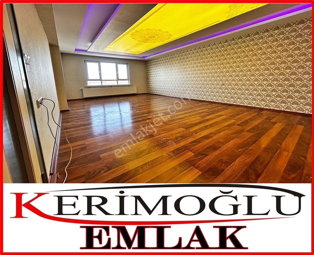 Yayla'da 3.kat Ana Cadde Üzeri 135m2 Kiralık Daire