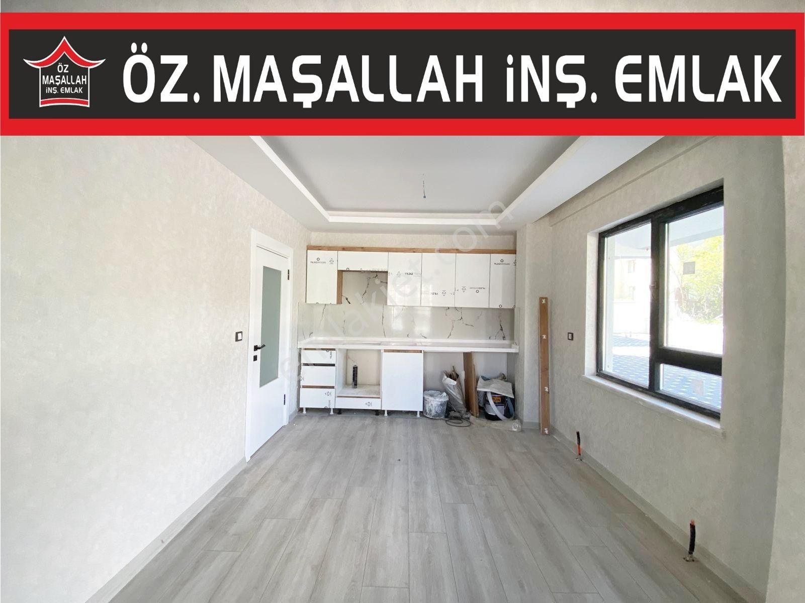 Öz Maşallah'dan Acil Satılık Cadde Ustu Sıfır 1+1 Daire,,