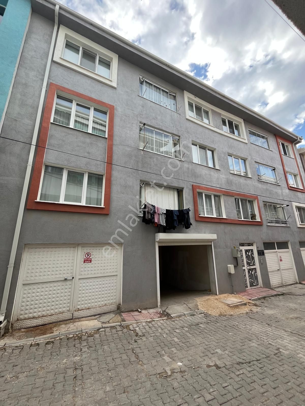 Century 21 Vizyon'dan Çamlıca'da Satılık 3+1 Daire