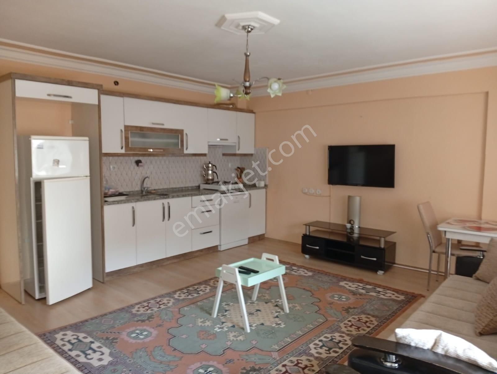 Salihli Merkezde Kiralık Eşyalı 1+1 Klima Isıtmalı Daire