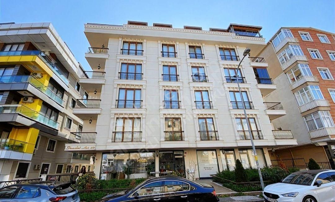 Kızılay Tıp Merkezi'ne Komşu 5 Yıllık Otoparklı Lüx 2+1